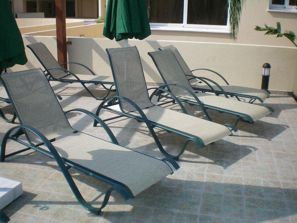 104 Excellent 2 Bed Apartment With Pool View, Ac & Gym! Perivólia Esterno foto